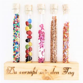 Reagenzglasständer aus Holz mit Gravur